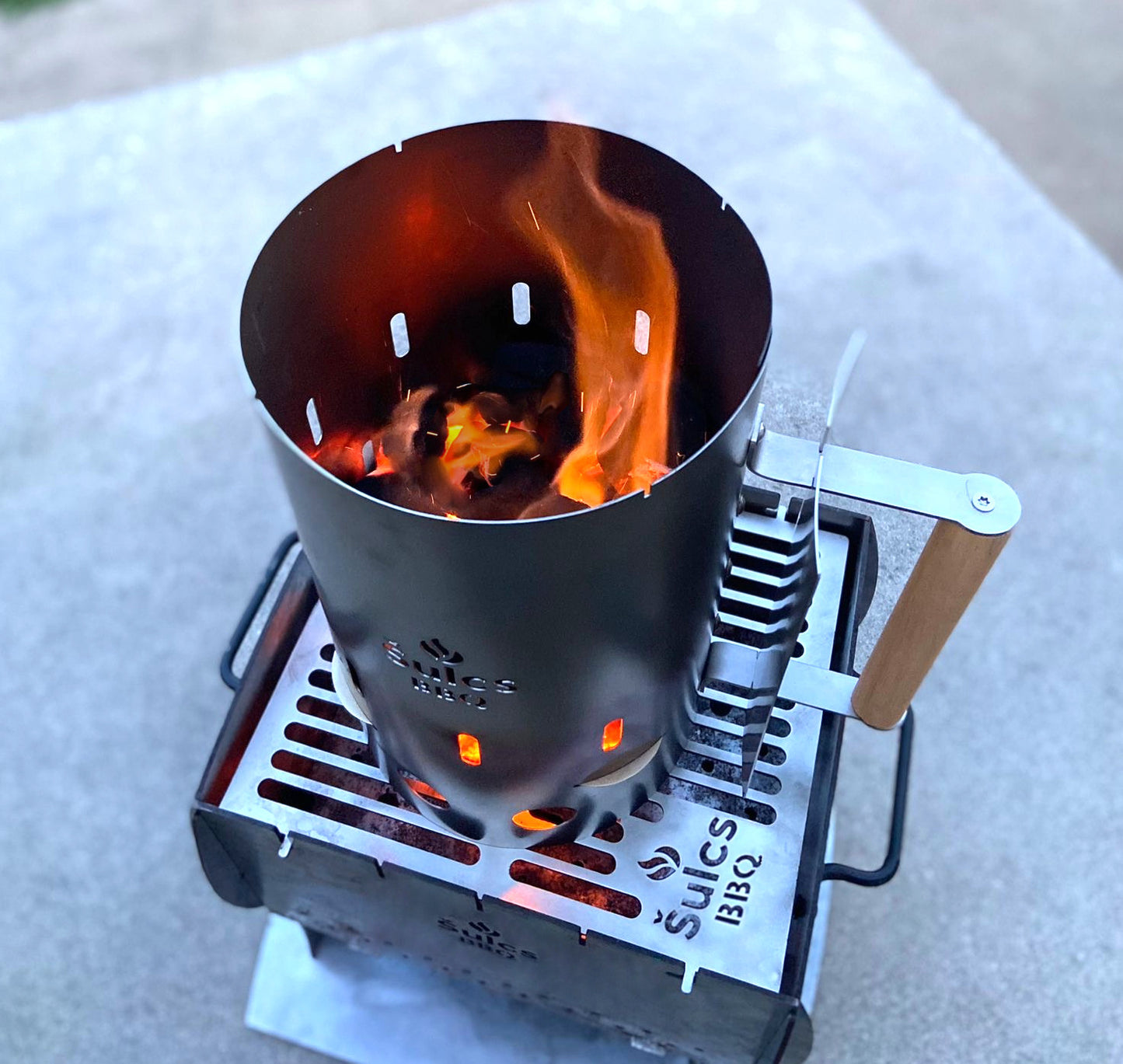 100% Stainless Steel 2-in-1 Chimney Starter for Charcoal Barbecue